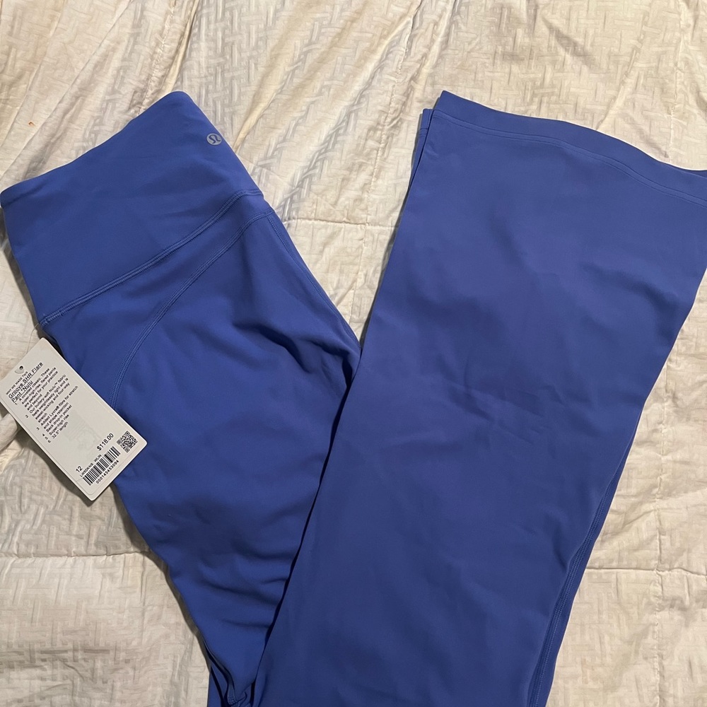 Lululemon Groove SHR flare pant *Nulu
